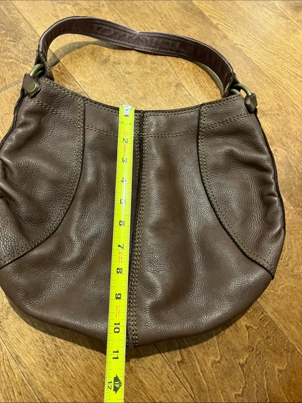 LUCKY BRAND dark brown leather slouchy shoulder/ hobo bag